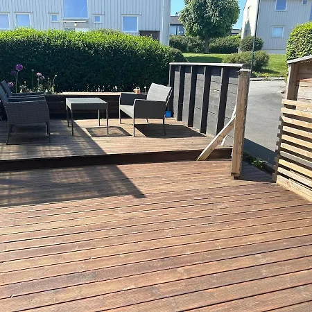 Spacious Detached House With Garden Perfect For Ons & Apartament