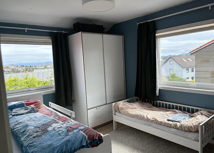 Lejlighed Spacious Detached House With Garden Perfect For Ons &