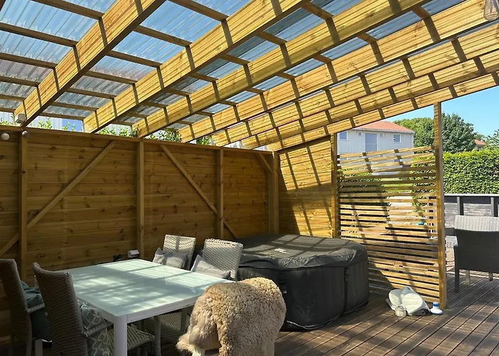 Spacious Detached House With Garden Perfect For Ons & Lejlighed *